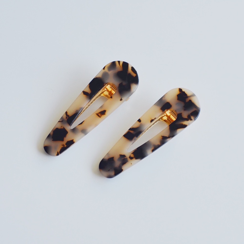 2 Pieces - Retro Tortoise Resin Hair Barrettes Set - Picture 5 of 8